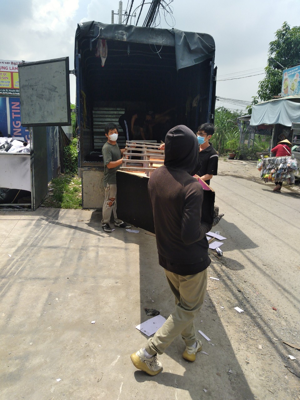 Dịch Vụ Bốc Xếp Chuyên Nghiệp Tại Bình Dương